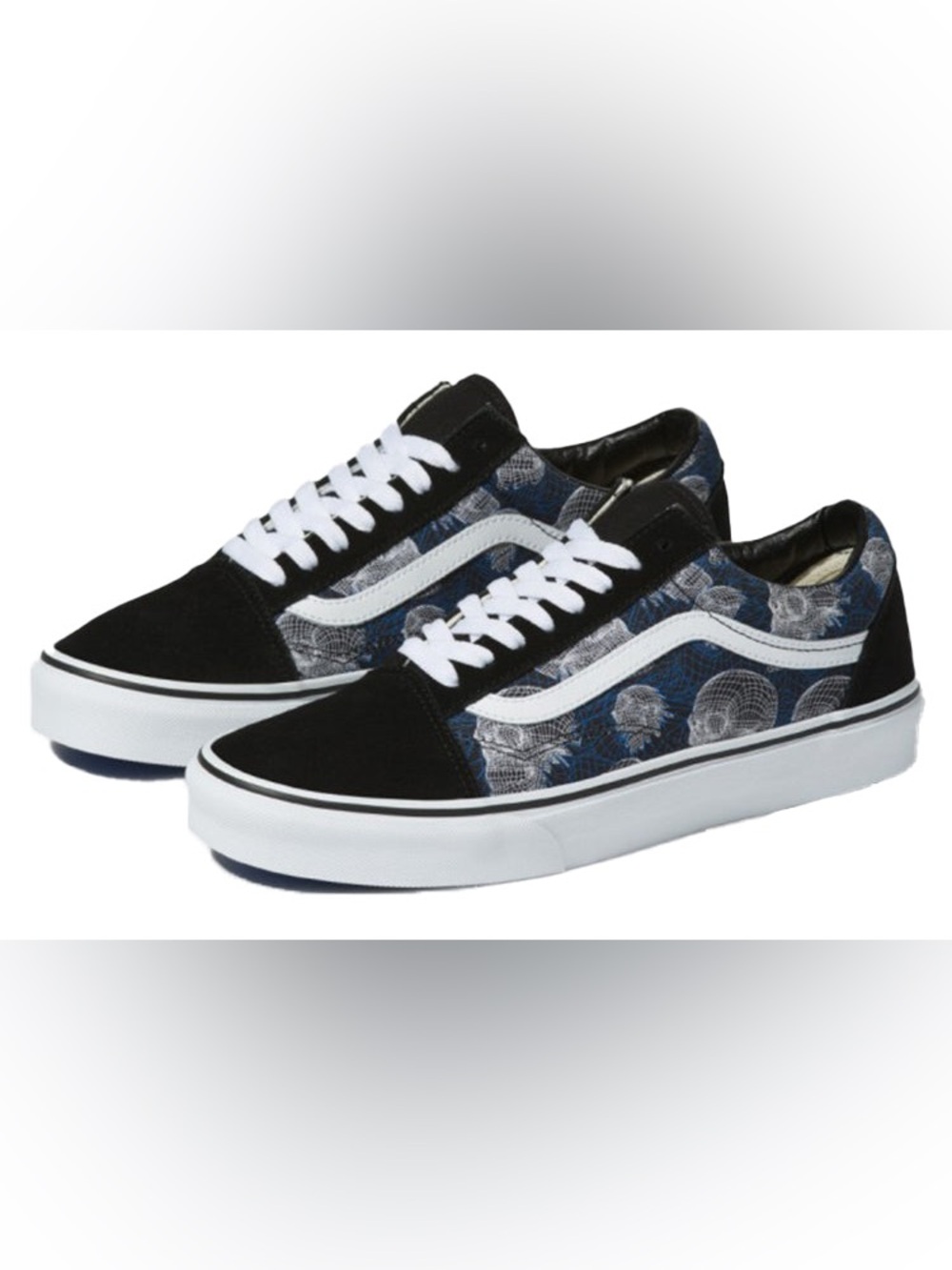 Vans Black and Navy Old Skool Skate Shoes with Skull Graphic - Picture 2 of 3
